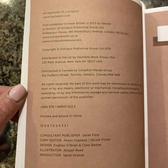 Chocolate: 100 Essential Recipes, Cookbook, Baking - Picture 5 of 9